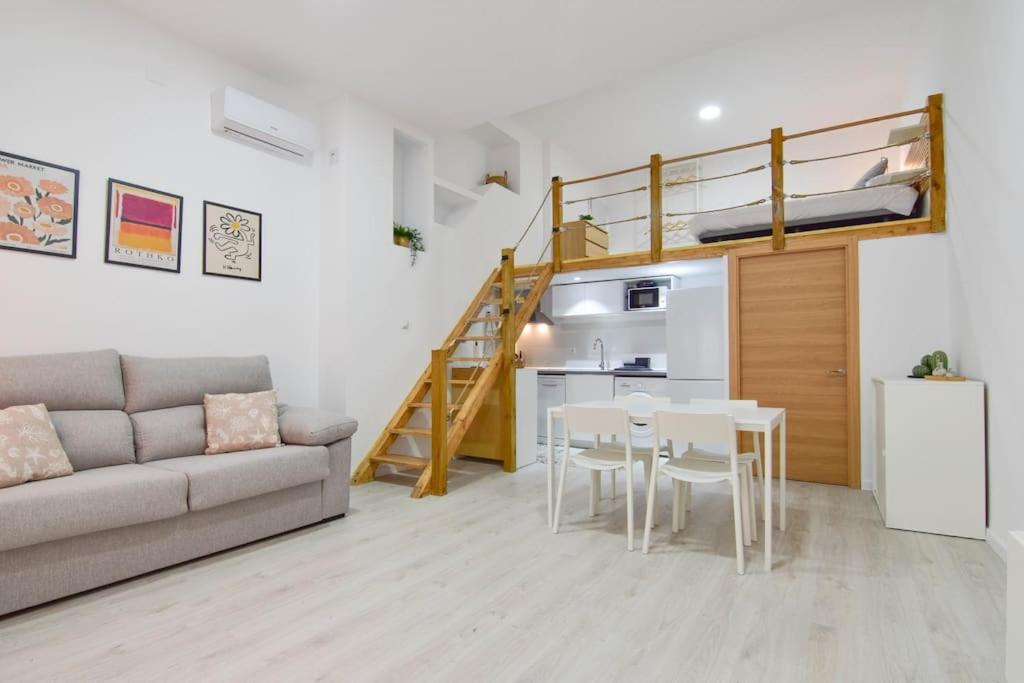 Apartment Artes Y Ciencias 1 *